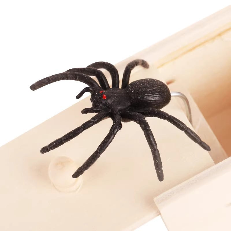 Prank prop: Spider box, scary and terrifying small wooden box