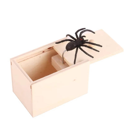Prank prop: Spider box, scary and terrifying small wooden box